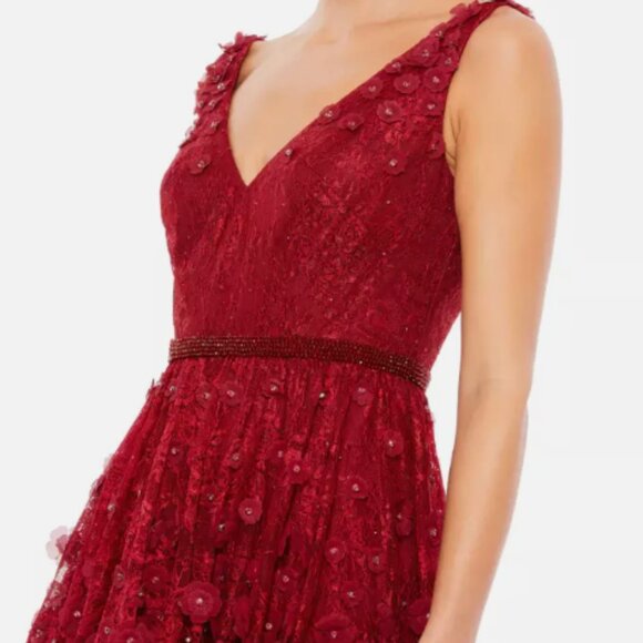 MAC DUGGAL 67710 FLORAL APPLIQUE RUFFLED TIERED SLEEVELESS V-NECK GOWN sz 8 - Picture 3 of 8